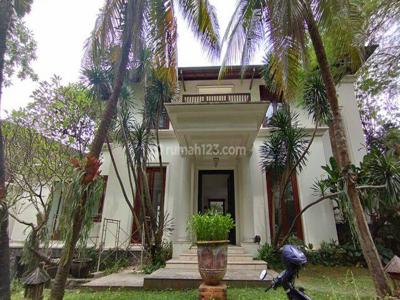 Spacious Modern Minimalis House In A Compound With 4 Nice BR And Private Pool At Cilandak Area