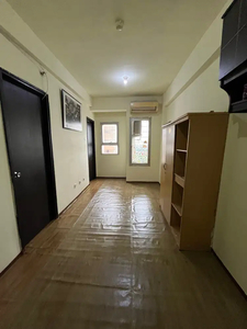Chandra apartemen 2 bedroom kondisi semi furnish di menara latumenten