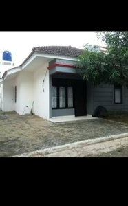 Di jual rumah siap huni,harga miring,aman dan nyaman,bagus dan rapi