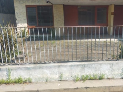 Dijual Rumah Area Perdagangan Jl. Barata Jaya, Surabaya