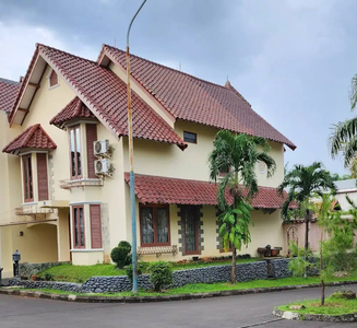 Dijual Rumah Cantik Siap Huni di Cirendeu Ciputat Timur