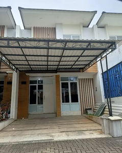 Disewa rumah cantik 2lantai siap huni di Cluster Premium Citra Raya