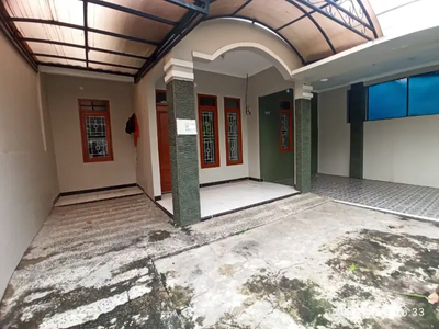 Disewakan Rumah Cluster Eklusif di PCI