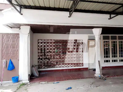 Rumah 5 Kamar Tidur di Jl Sei Asahan, Medan