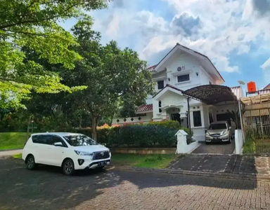 Rumah Hook 310 m² Di Graha Taman bunga Bsb city Semarang