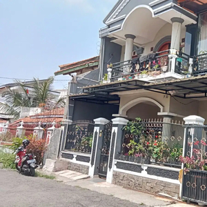 Rumah Komplek Pharmindo Bangunan 2 lantai Jual Cepat Via Lelang
