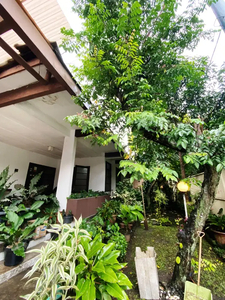 Rumah Luas & Strategis di Jl.Prabu Dimuntur, Bandung