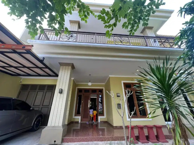 Rumah Mewah 360 m² Di Graha Taman bunga Bsb city Semarang