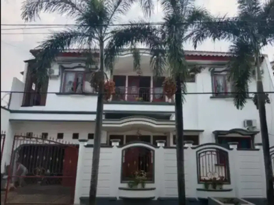 RUMAH MEWAH** Komplek Elite Billymoon Pondok kelapa Jakarta Timur