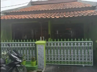 Rumah perumnas 1 tangerang dekat dengan pasar, dan sekolah