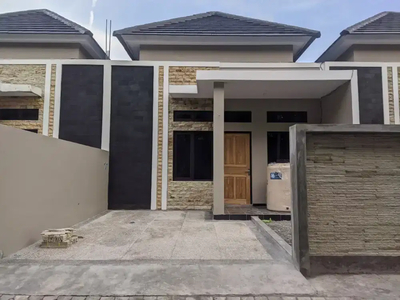 Rumah SHM Murah Type 65/110m² Dekat Jl Raya Majapahit