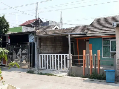 rumah subsidi sudah renov lokasi dekat gerbang utama dilalui angkot