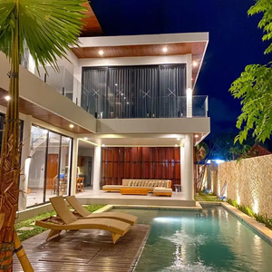 Villa Baru desain modern di area Canggu siap huni dg kolam renang