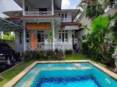 Quite Three Bedroom Villa In Batu Belig Yre5221