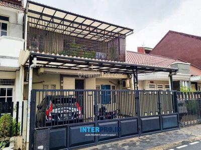 Rumah Taman Alfa Indah Full Furnished Jakarta Selatan Lt.144m2