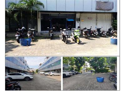 Ruko 3 Lantai SHM Posisi Strategis di Ciputat, Tangerang Selatan