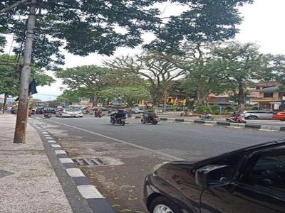 Rumah Poros Jalan Bandung Malang Kota