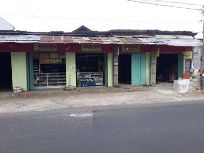 Toko Pinggir Jalan Strategis Dekat Area Perumahan