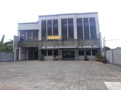Gedung luas 484, untuk kantor IT, dekat Amabrukmo Jogja Utara