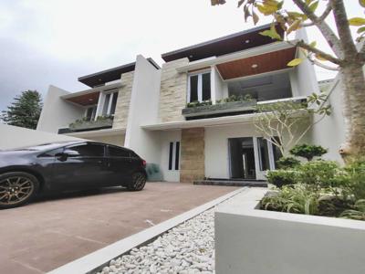 Rumah 2 Lantai Baru Dalam Perumahan di Jl Palagan Km 9, Sleman