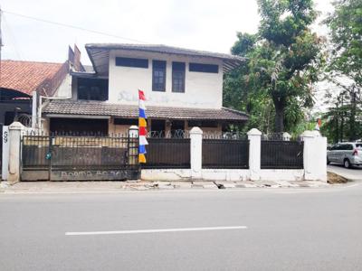 Rumah Bagus 2 Lantai Halaman Luas, Lokasi Strategis di Bintaro 1