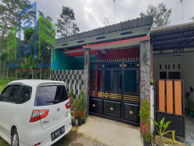 Rumah cantik minimalis siap huni di kiringan boyolali