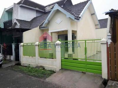 Rumah dijual di perumahan Arjowinangun Malang