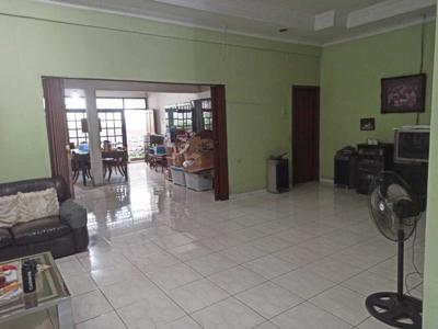 Rumah Lama Cocok Untuk Bisnis Area Pakubuwono