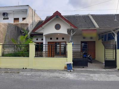 Rumah minimalis dekat samsat sewon dan isi