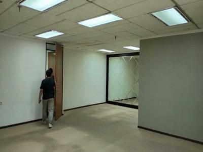 Sewa Murah Kantor 123 m2 Sdh Partisi di Wisma Bumiputera Sudirman