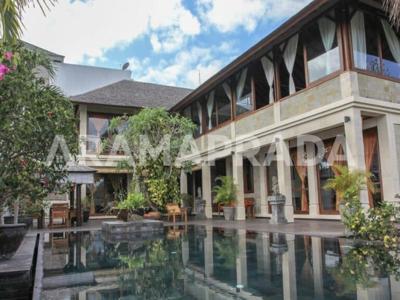 Sewa Tahunan Bulanan Villa Cantik Ungasan 4 Kamar Fully Furnished