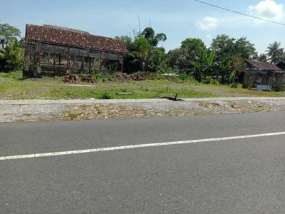 Tanah Pekarangan di tepi Jl.Palagan Km15, cocok utk kantor dan usaha