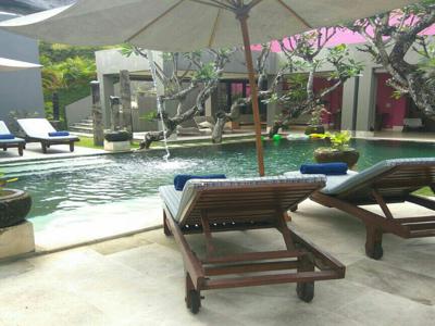 villa Komersial di jln batu belik seminyak dkt Petitenget, pantai find beach,