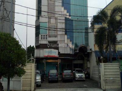 Gedung Kantor Pesanggrahan, Kebon Jeruk, Jakarta Barat.