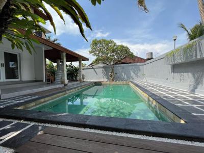 DN 037- For rent modern villa dekat pantai di canggu badung bali