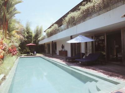 PRIVATE VILLA FULL FURNISH IN CANGGU PADONAN