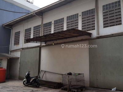 Dijual Ruko Siap Huni 3 Lantai Luas di Mainroad Cibaduyut