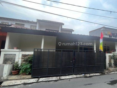 Dijual Rumah Lokasi Strategis di Villa Pertiwi Depok Dekat Tol Cisalak