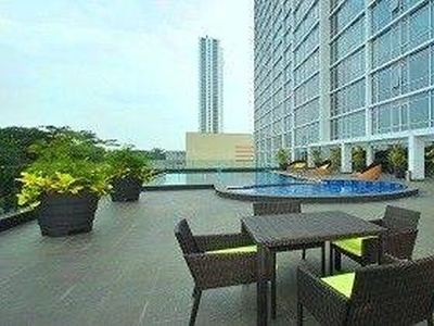 APARTEMEN U-RESIDENCE menyatu dg SUPERMALL KARAWACI & hanya berjarak 3 MENIT JALAN KAKI ke Universitas Pelita Harapan (UPH)