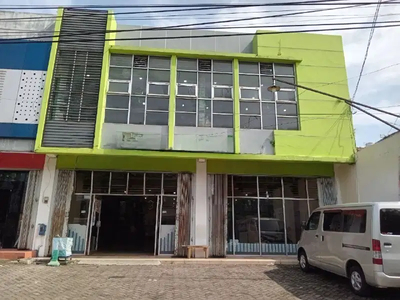 Dijual Bangunan Komersial Lokasi Strategis di Jl. Poros Dieng, Malang