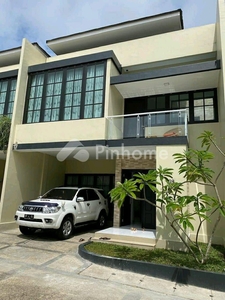 Disewakan Rumah Cluster Akses One Gate System di Jl. Tengku Bey (Utama) /Rovina City Residence Rp80 Juta/bulan | Pinhome