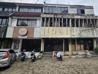 Jual Ruko Gandeng 2 Perlu renov di Komplek Kebayoran Centre JAKSEL