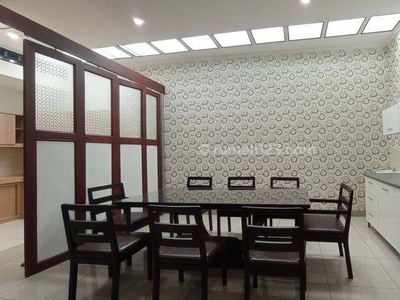 Jual / Sewa Rumah di Setraduta 3 Lantai SHM Full Furnished