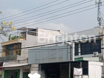 Lokasi strategis tengah kota Nol jalan raya