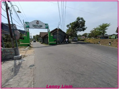 Strategis, Mangku Aspal Dekat Ring Road Barat Yogyakarta