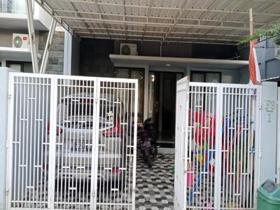 Rumah Modern Minimalis 4 Kamar Di Graha Laras Sentul Jawa Barat