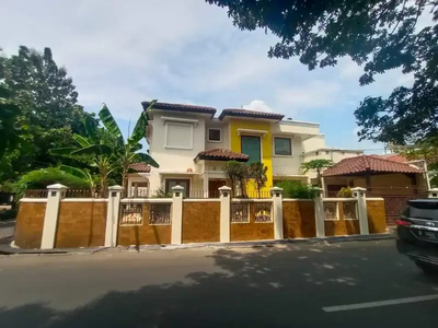 Dijual Cepat Rumah Mewah 2 Lantai di Jl Bendi Raya Kebayoran lama