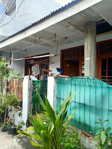 Dijual Murah sekali kontrakan 2 pintu di GG.kelinci Kaliabang Tengah