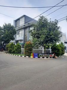 Dijual rumah baru di Pulo Mas ,bagus siap huni bebas banjir mewah