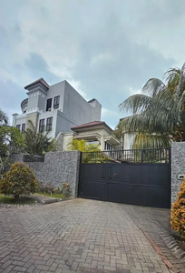 DIJUAL RUMAH BUKIT DARMO GOLF DEKAT GRAHA,PAKUWON,CITRALAND,MAYJEN